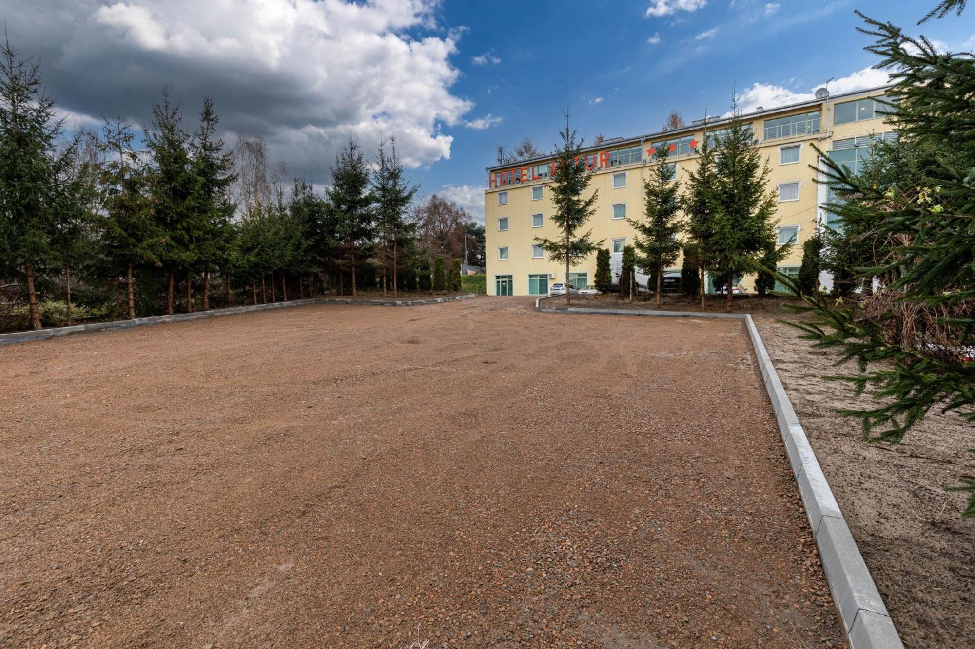 Hotel Artur Krasków Εξωτερικό φωτογραφία