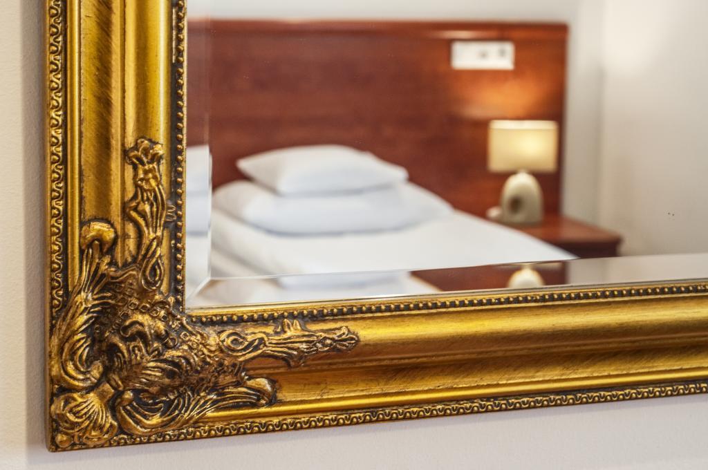 Hotel Artur Krasków Εξωτερικό φωτογραφία