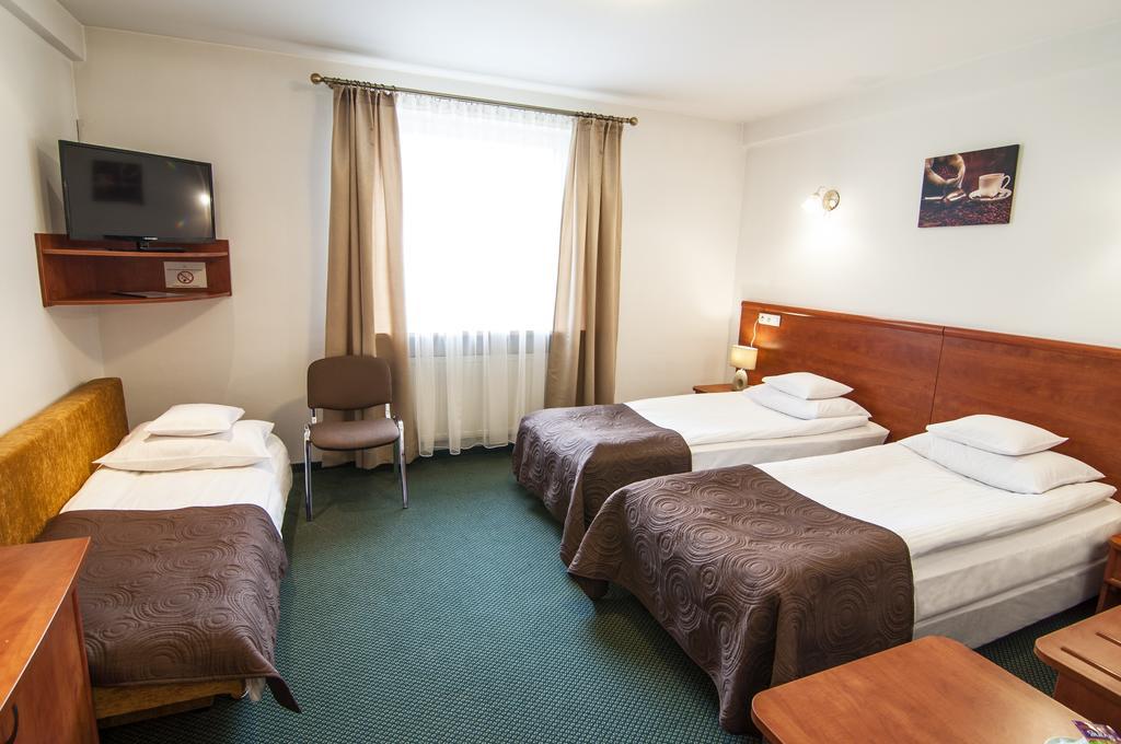 Hotel Artur Krasków Εξωτερικό φωτογραφία