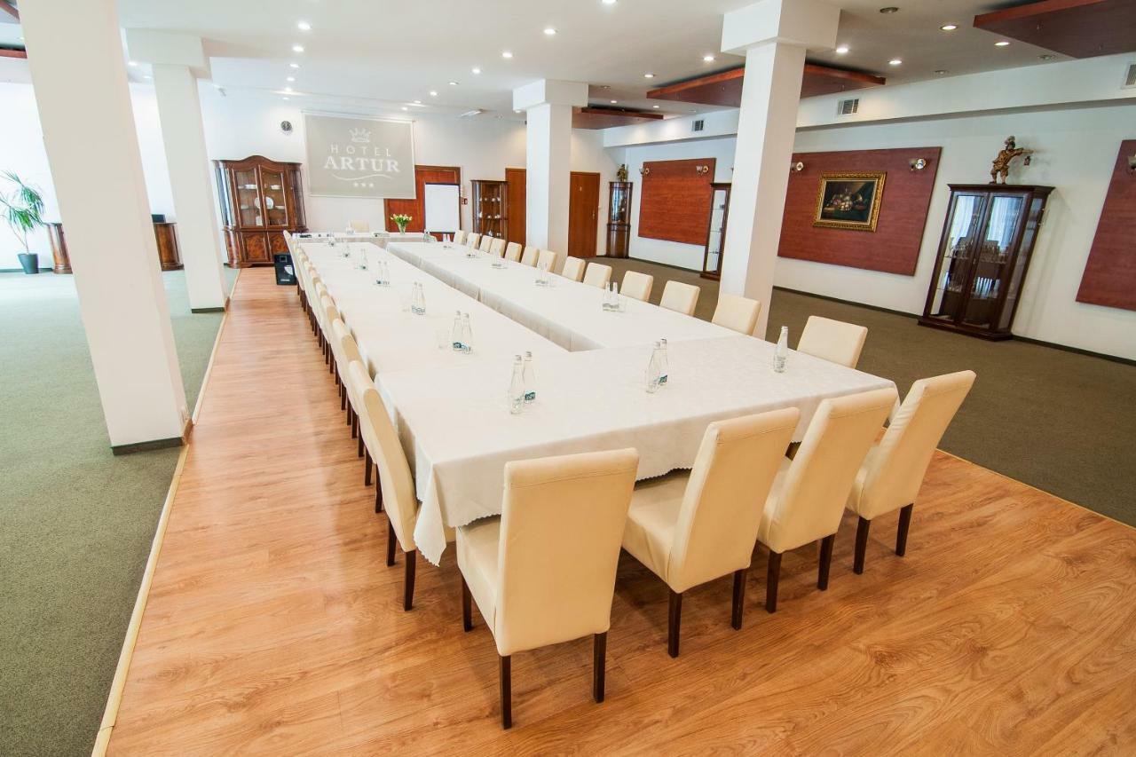 Hotel Artur Krasków Εξωτερικό φωτογραφία